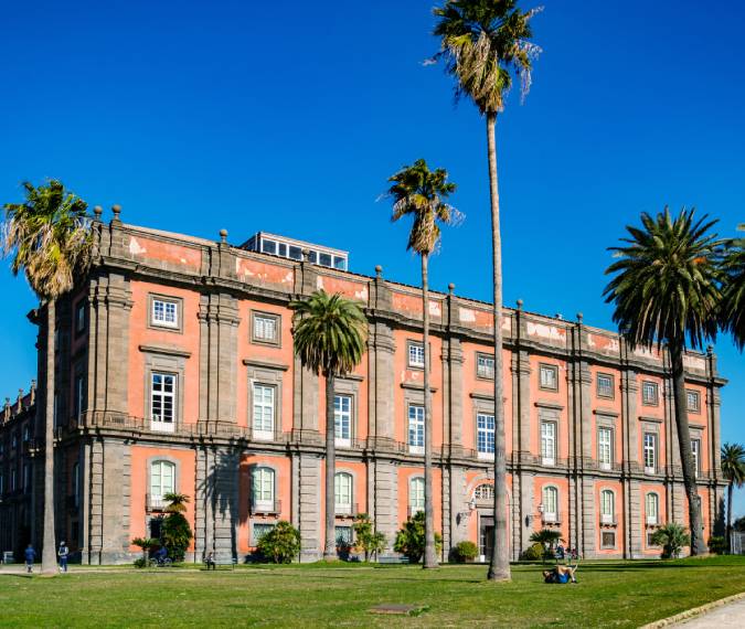 Parcheggi vicino a Real Bosco e Museo Capodimonte Napoli