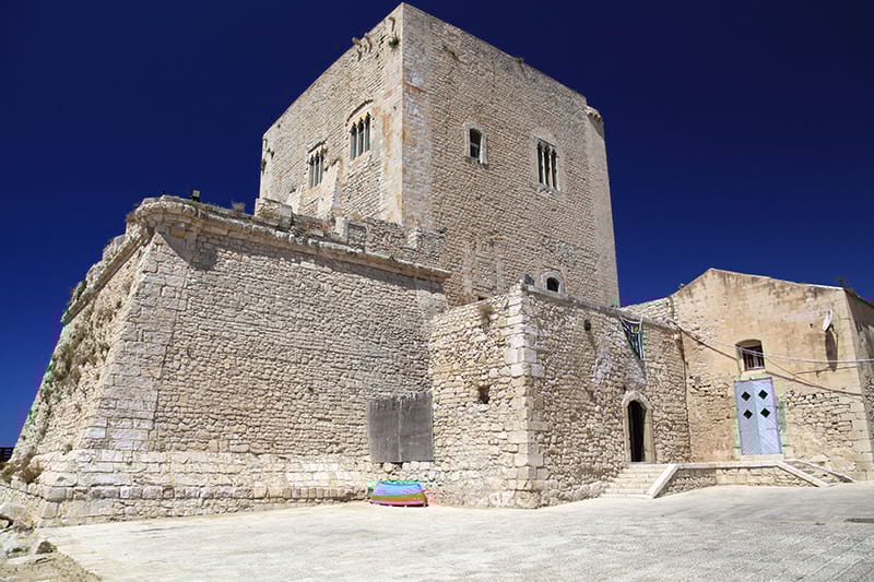 Torre Cabrera Porto Pozzallo