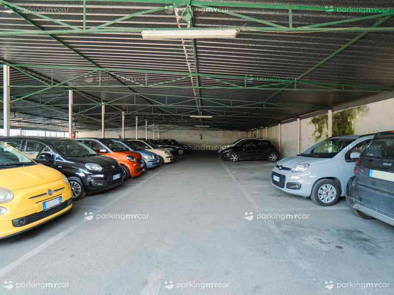 Economy Parking - Aeroporto Napoli Capodichino Parcheggi coperti sotto tettoia Economy Parking - Aeroporto Napoli Capodichino