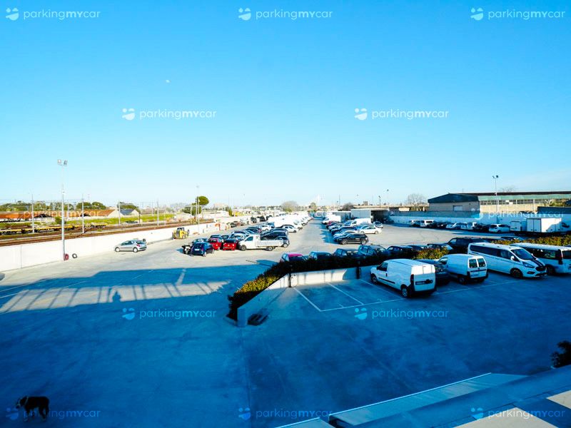 Park And House - Aeroporto Bari Vista dall'alto Park And House - Aeroporto Bari