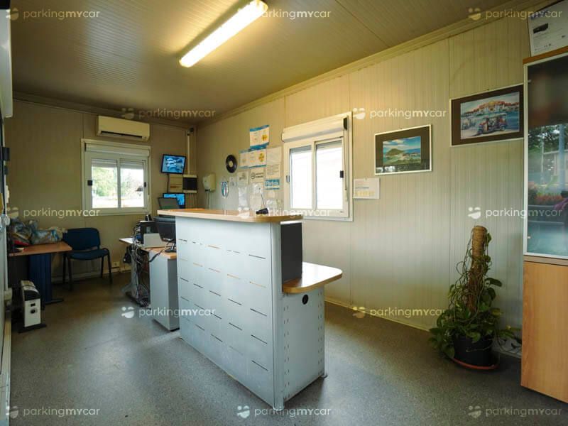 Idrofly - Aeroporto Milano Linate Reception Idrofly - Aeroporto Milano Linate