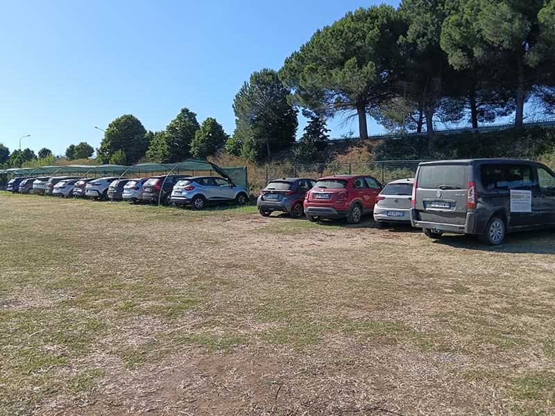 Garage Italia - Porto Milazzo auto parcheggiate Garage Italia - Porto Milazzo