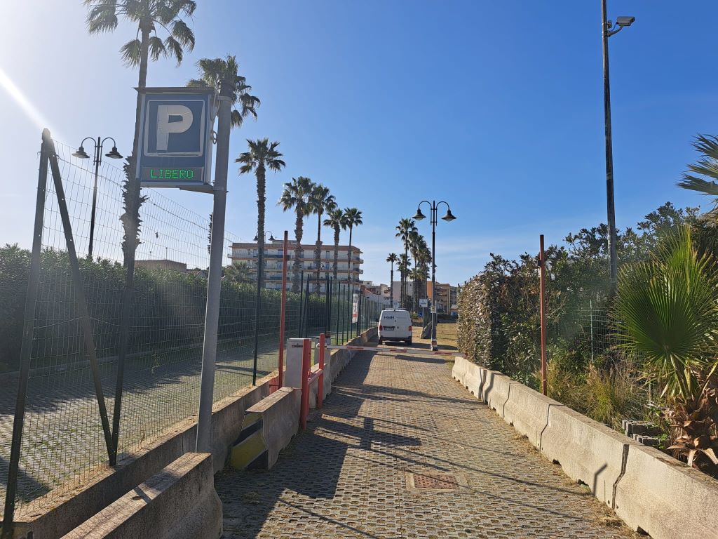 Liberty Parking - Porto Milazzo Via di accesso Liberty Parking - Porto Milazzo