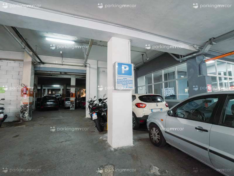 Scarpato Parking - Napoli stazione centrale Parcheggi coperti Scarpato Parking - Napoli stazione centrale