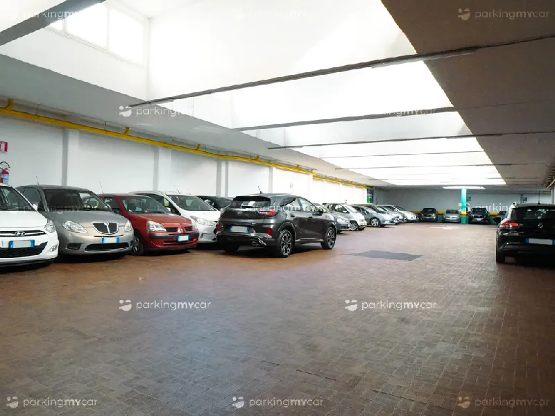 Garage Casale - Bari Parcheggi coperti Garage Casale - Bari