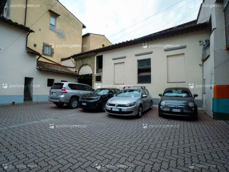 Garage Sant'Orsola - Firenze centro città Posti auto scoperti Garage Sant'Orsola - Firenze centro città