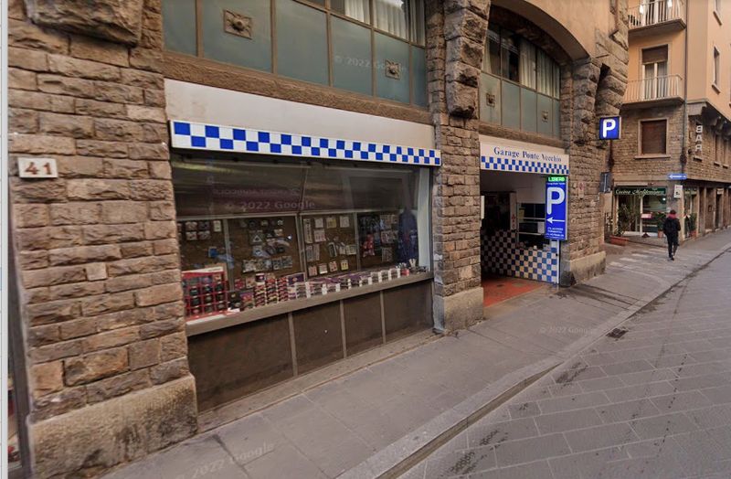 Garage dei Bardi - Firenze centro città Ingresso Garage dei Bardi - Firenze centro città