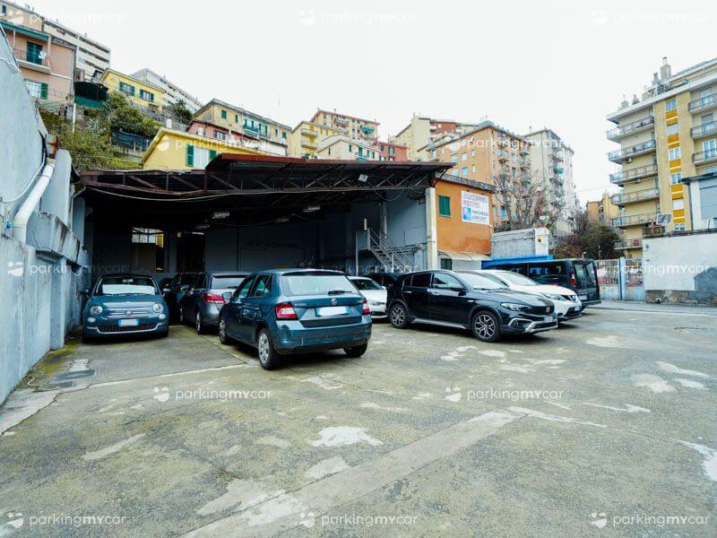 Parcheggio Genova Service - Stazione Principe Posti auto all'aperto Parcheggio Genova Service - Stazione Principe