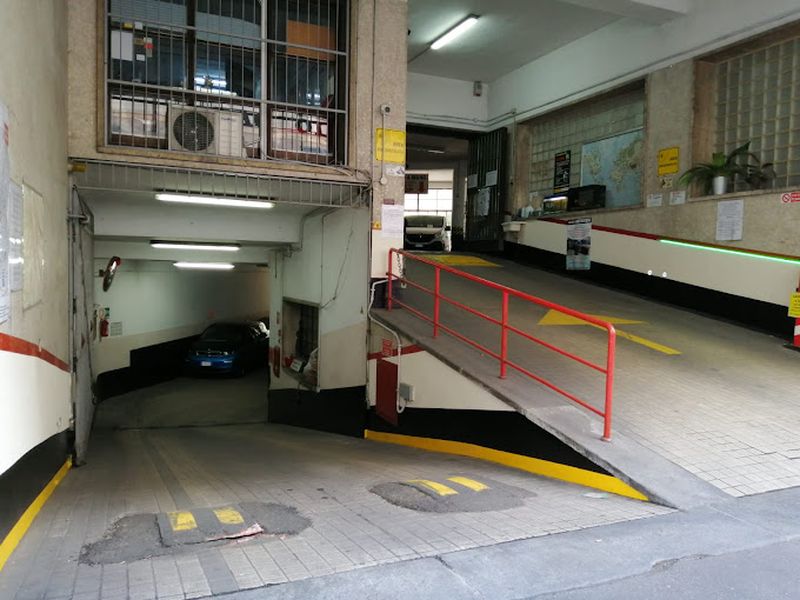 Duomo Parking H24 Ingresso Duomo Parking H24