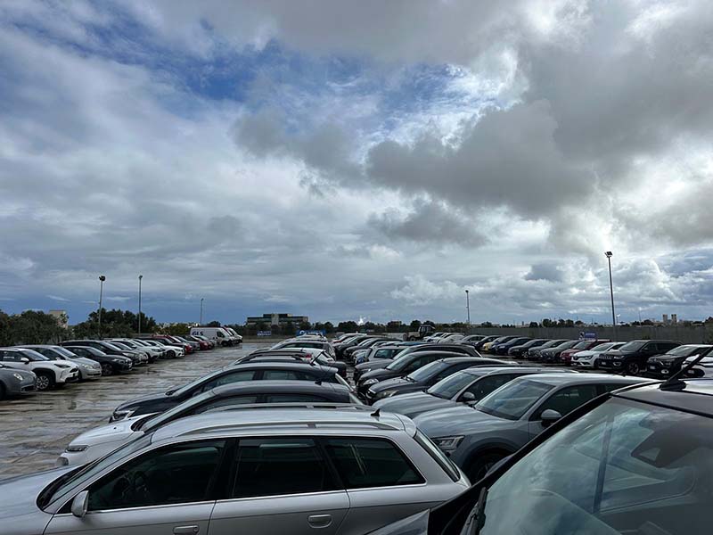 Parking Brindisi - Stazione Brindisi Parcheggi all'aperto Parking Brindisi - Stazione Brindisi