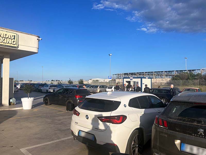 Parking Brindisi - Stazione Brindisi Piazzale Parking Brindisi - Stazione Brindisi