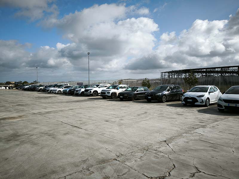 Parking Brindisi - Stazione Brindisi Posti auto scoperti Parking Brindisi - Stazione Brindisi