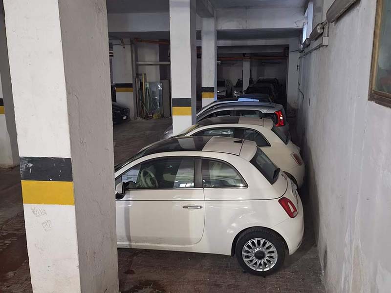 Um Service - Stazione Lamezia Terme Posti auto al coperto Um Service - Stazione Lamezia Terme