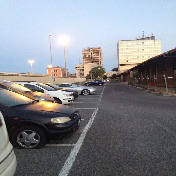 Feltrinelli Park - Porto Civitavecchi Posti auto all'aperto Feltrinelli Park - Porto Civitavecchi