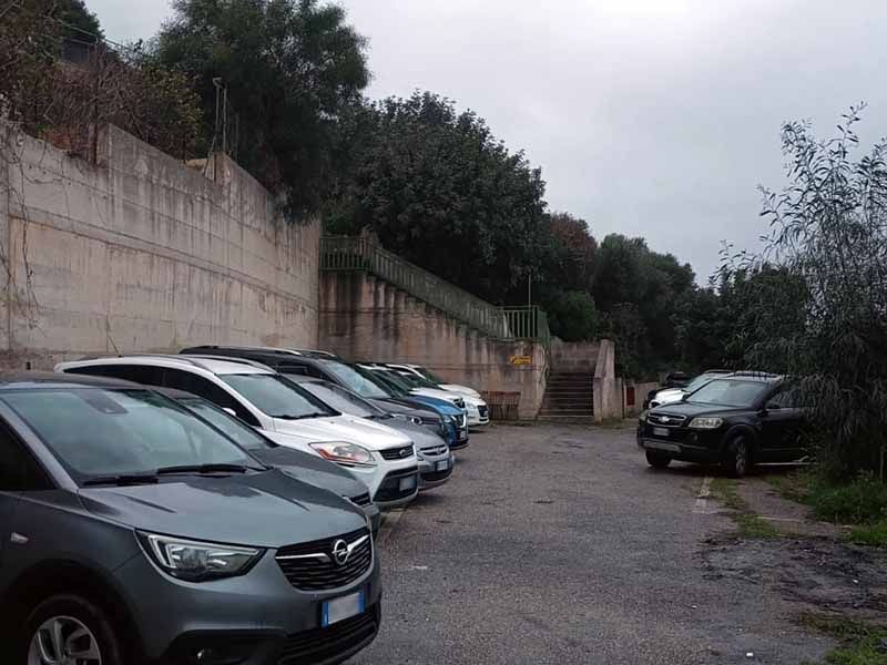 Mazzola Parking - Aeroporto Palermo Auto parcheggiate presso Mazzola Parking