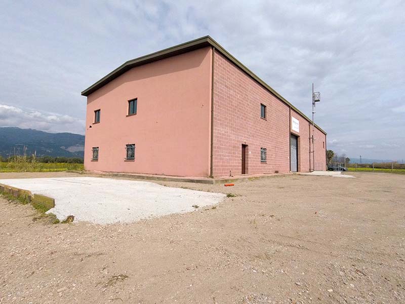 Travel Park - stazione Lamezia Terme Posti auto Travel Park - stazione Lamezia Terme