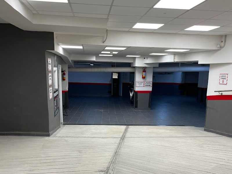 Garage Bisignano - Napoli centro città Parcheggi coperti Garage Bisignano - Napoli centro città