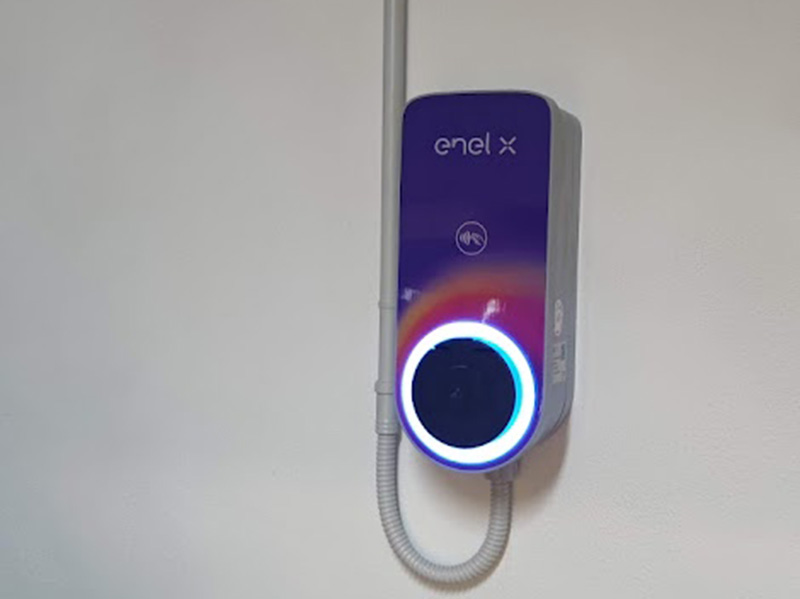 Garage Bisignano - Napoli centro città Ricarica elettrica Garage Bisignano - Napoli centro città