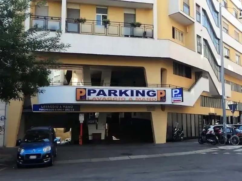 Gran Garage Guardi - Milano città Ingresso Gran Garage Guardi