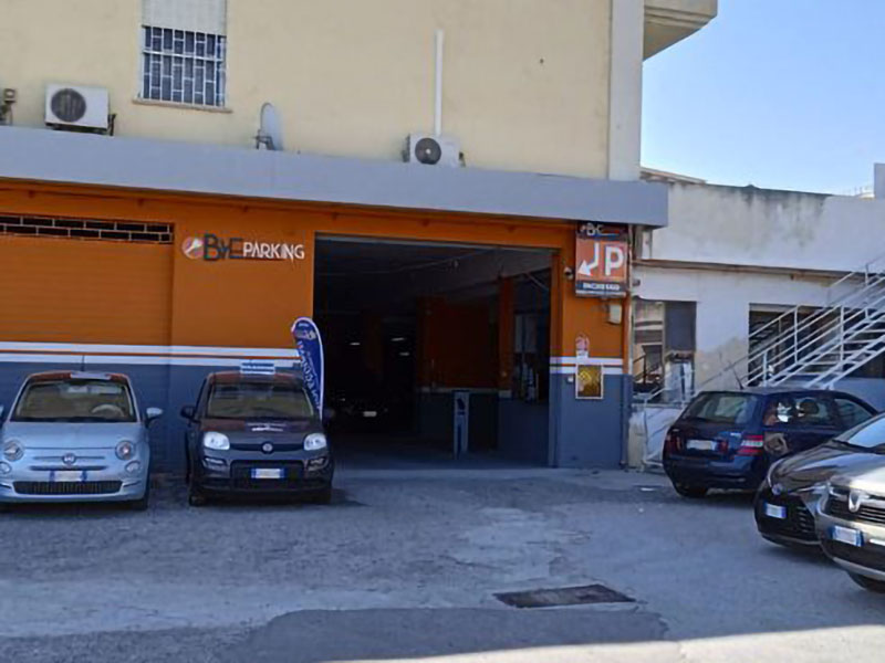 Bye Parking - Aeroporto Lamezia Terme Posti auto scoperti Bye Parking - Aeroporto Lamezia Terme
