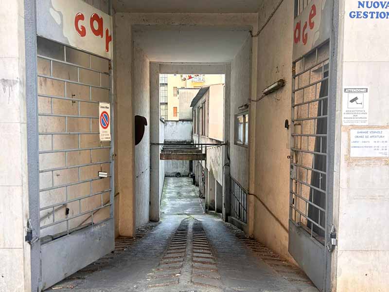 Garage Vignoli - Milano Naviglio Grande Rampa Garage Vignoli - Milano Naviglio Grande